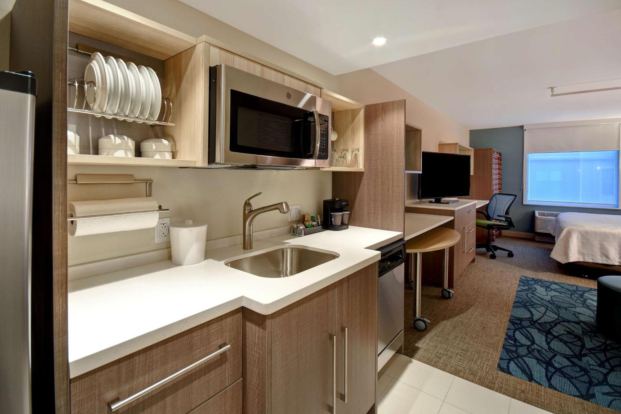 Home2 Suites By Hilton Boston South Bay Ngoại thất bức ảnh