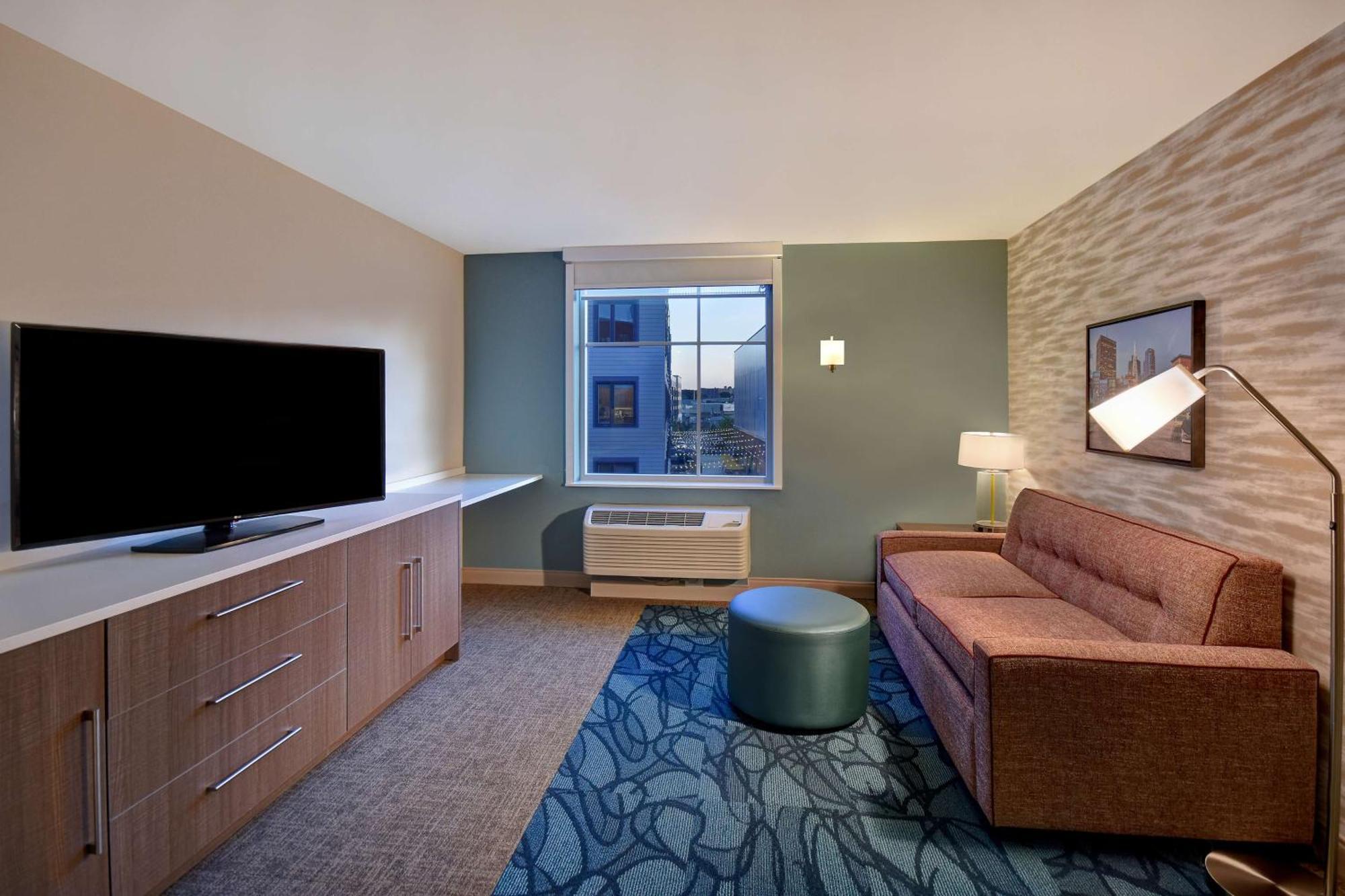 Home2 Suites By Hilton Boston South Bay Ngoại thất bức ảnh