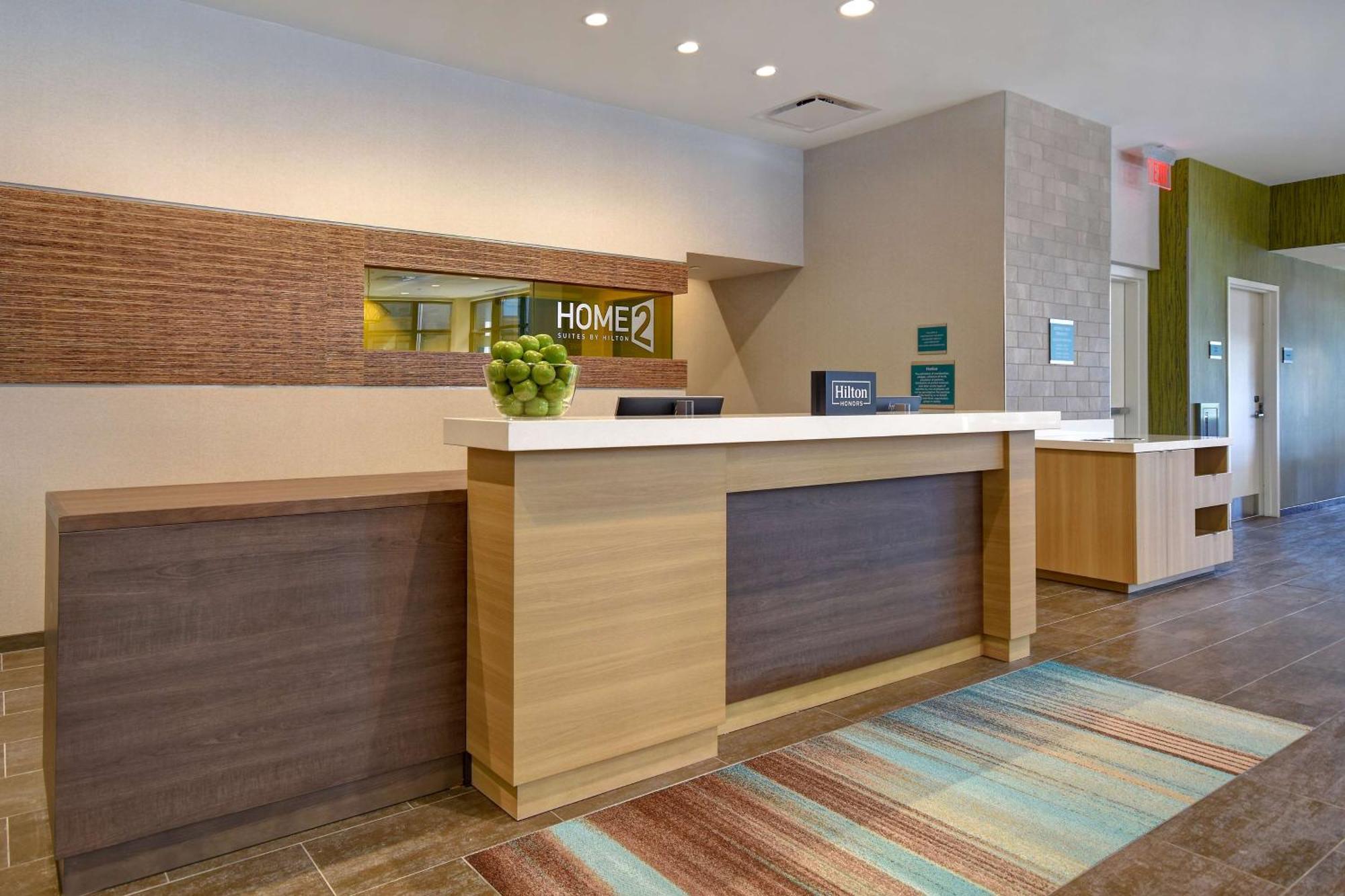 Home2 Suites By Hilton Boston South Bay Ngoại thất bức ảnh